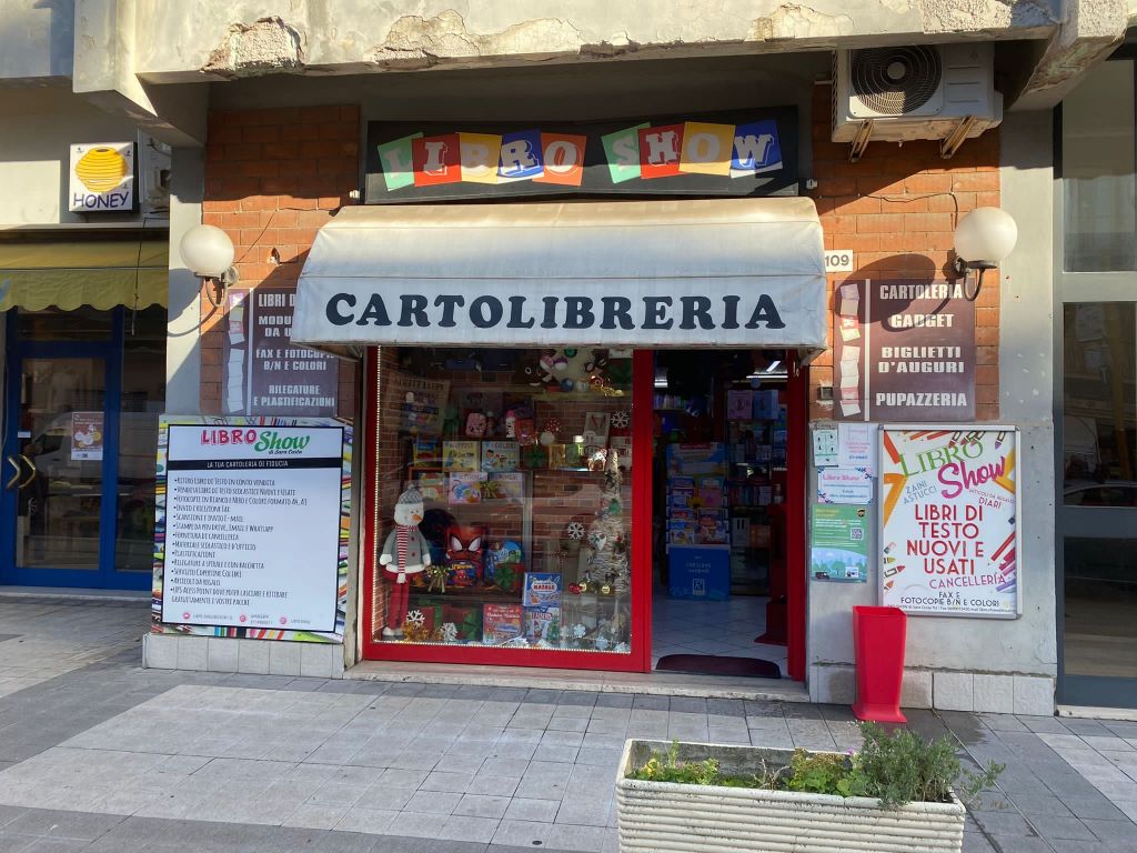 mentana-cedesi-attivita-di-cartoleria